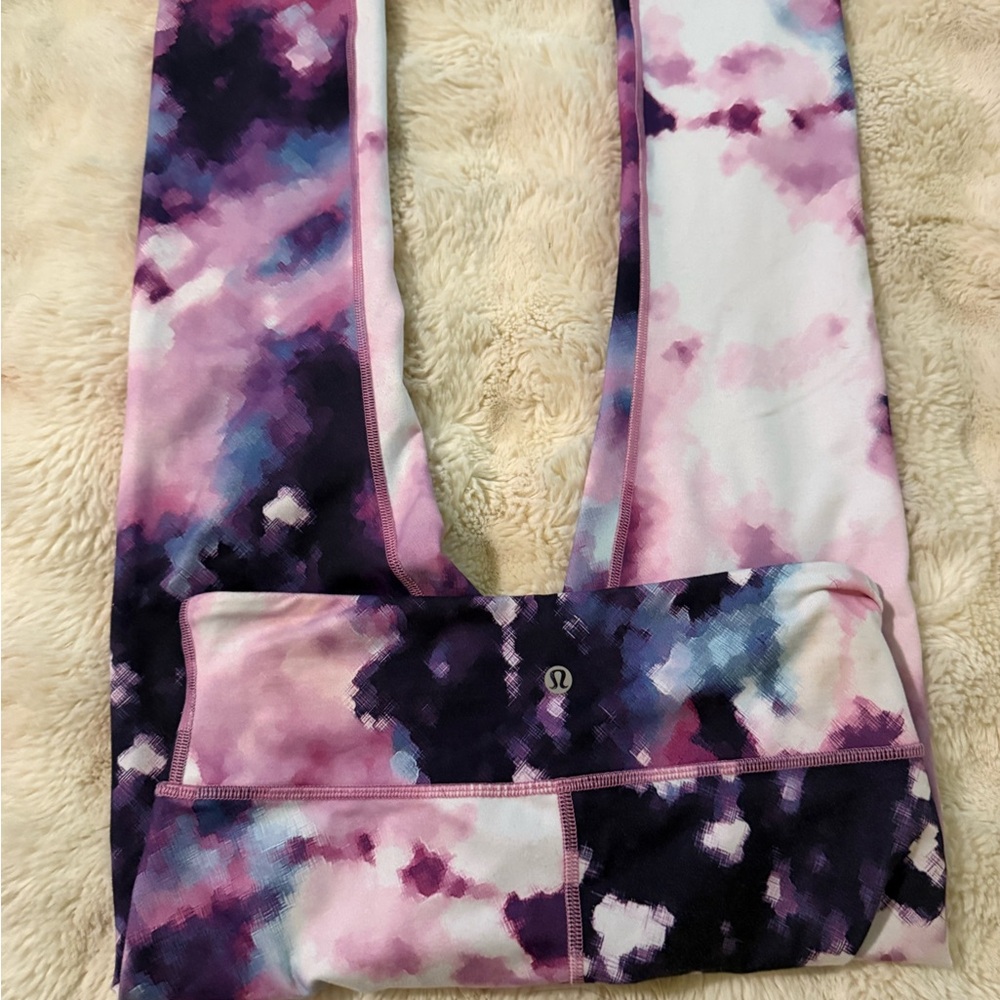 Lululemon Blooming Pixi 🎀 Wunder Under Crop Size 6 - Picture 2 of 5